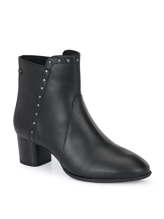 Helen Ankle Boots with rivet