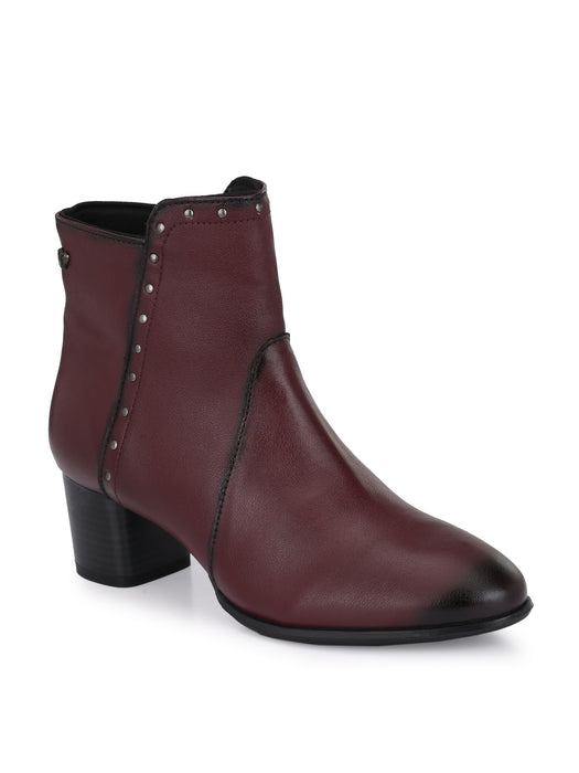 Helen Ankle Boots with rivet