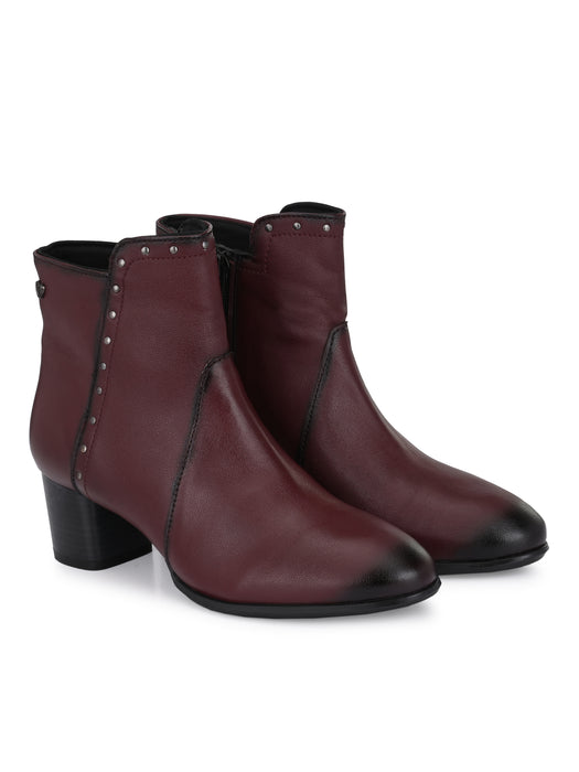 Helen Ankle Boots with rivet