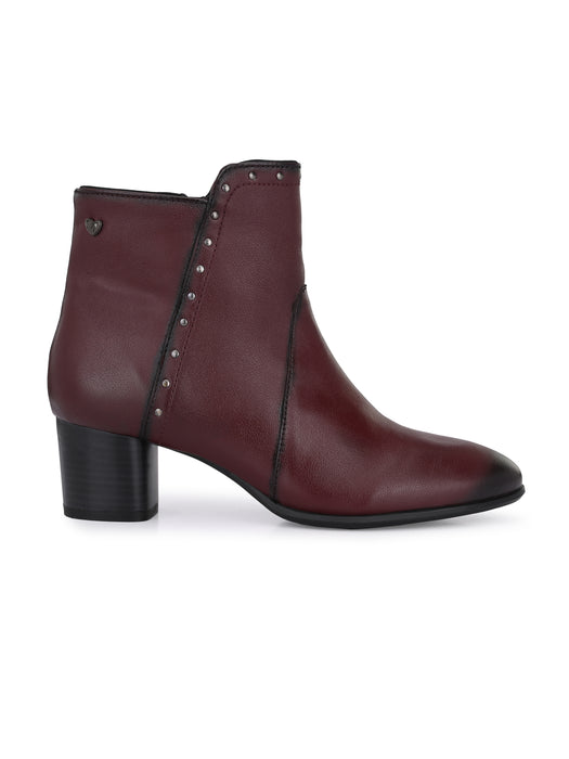 Helen Ankle Boots with rivet